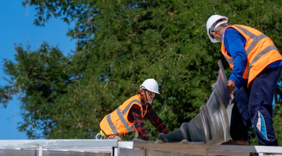 Professional residential roofers in Forestville, WI